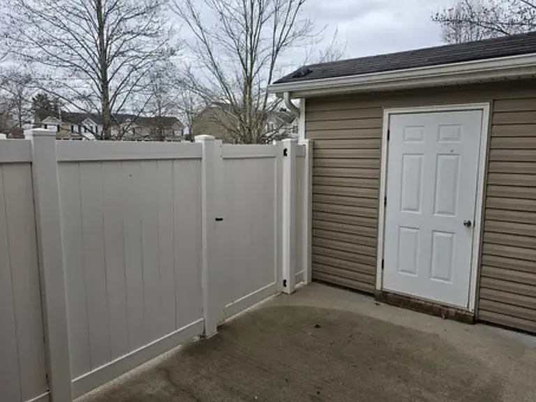 1402 Orange Ct — Photo 8