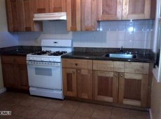 31 Laurel Ct, Bridgeport, CT 06605