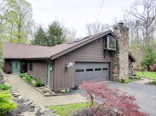 10 Sycamore Ln, West Middlesex, PA 16159