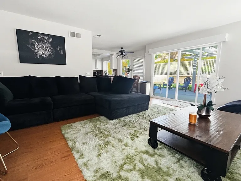 855 Avenue Bernardo — Photo 6