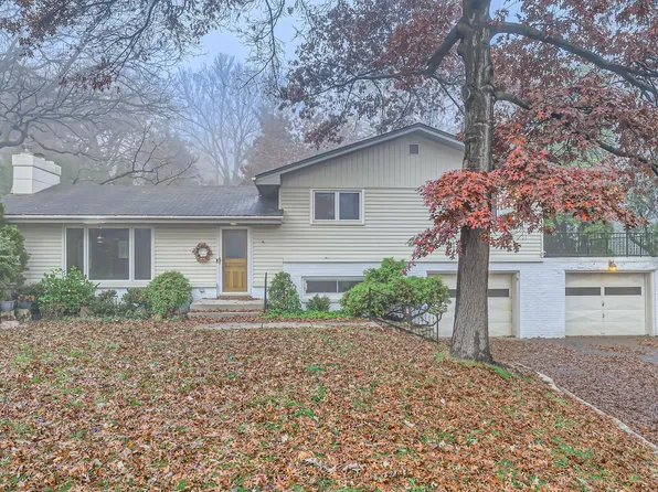 7202 Shannon Dr, Edina, MN 55439
