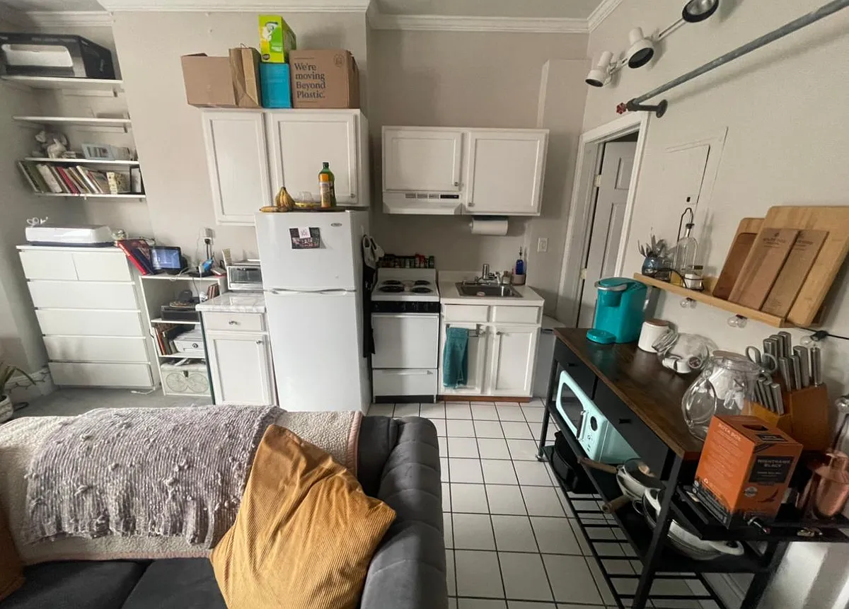 Building Photo - 309 Beacon St #8