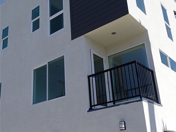 5th image of 5004 Cahuenga Blvd