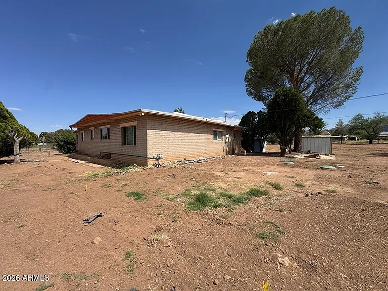 4818 S Santa Elena Ave — Photo 23