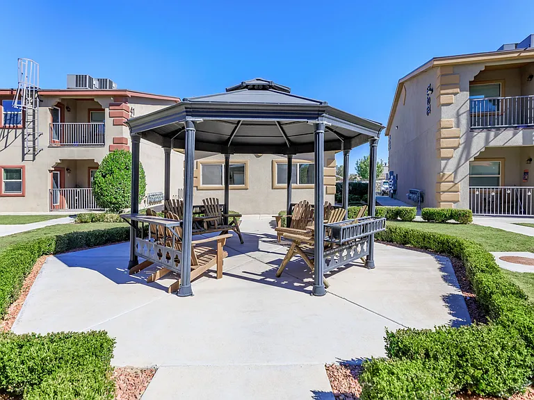 Relaxing Gazebo at Bella Vista Place Apartments in El Paso, TX