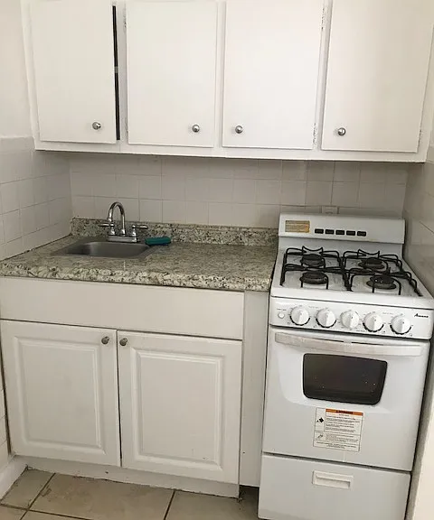 927 N 18th Ct #10 — Photo 11