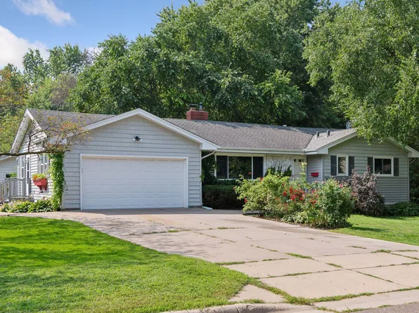 3385 Scott Ave N, Golden Valley, MN 55422