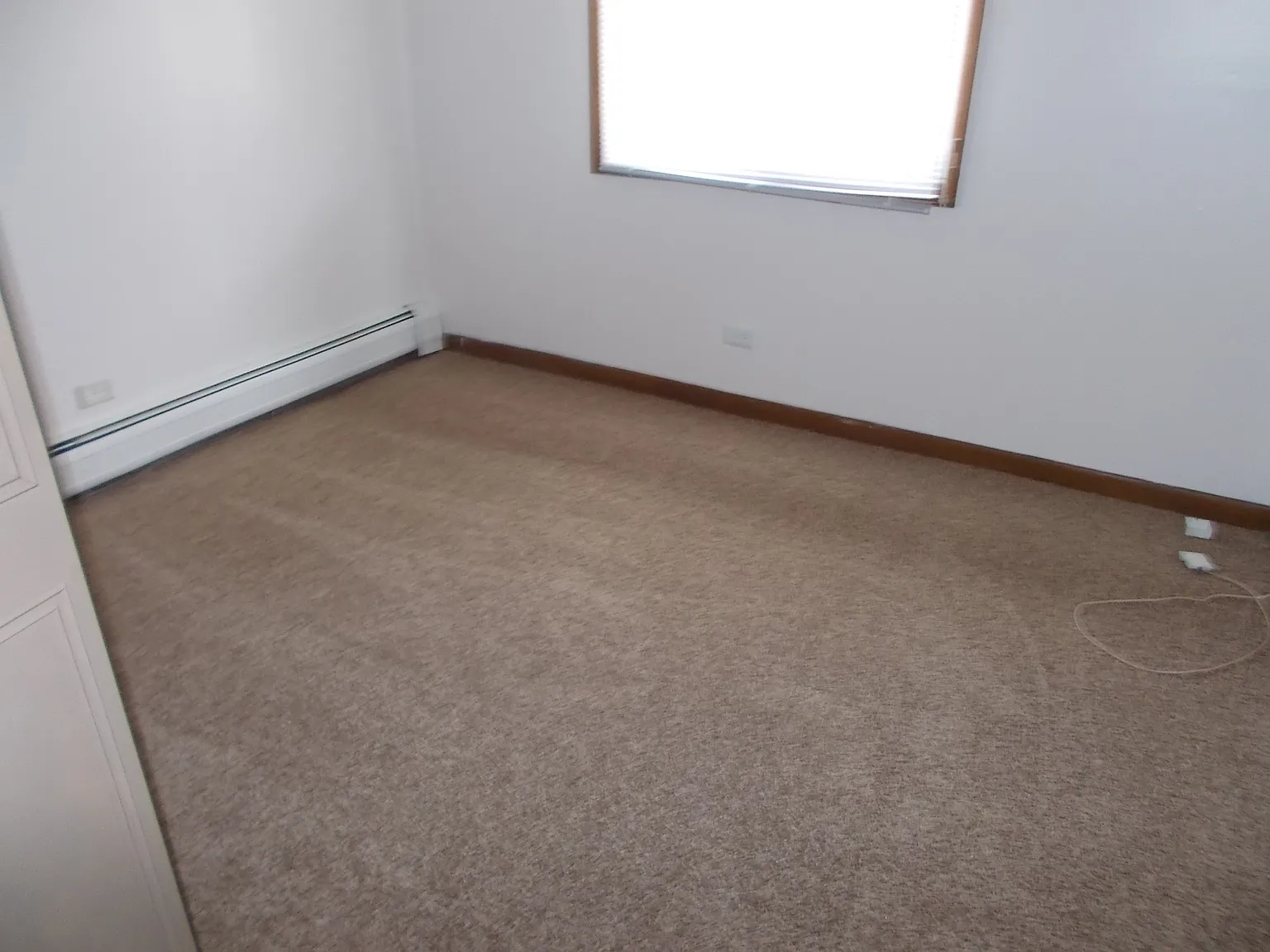 2 bed, 900 sqft, $1,225 — Photo 4