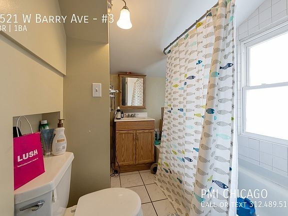 3rd image of 1521 W Barry Ave APT 3