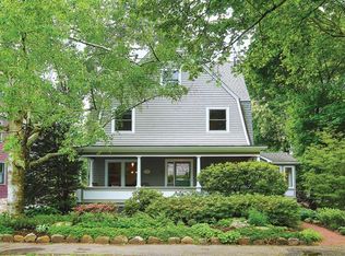 17 Oxford Rd, Newton, MA 02459