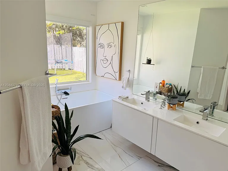 646 Stanton Dr — Photo 18