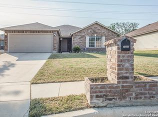 7607 Avery Rd, Live Oak, TX 78233
