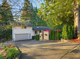 412 Elm St, Pt Moody, BC V3H 2Z4