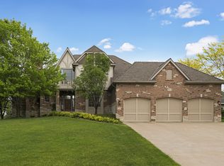 1840 Edgewater Pl, Victoria, MN 55386