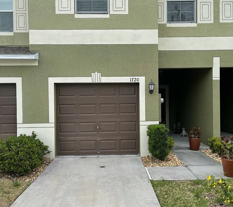 1720 Ivory Goose Pl