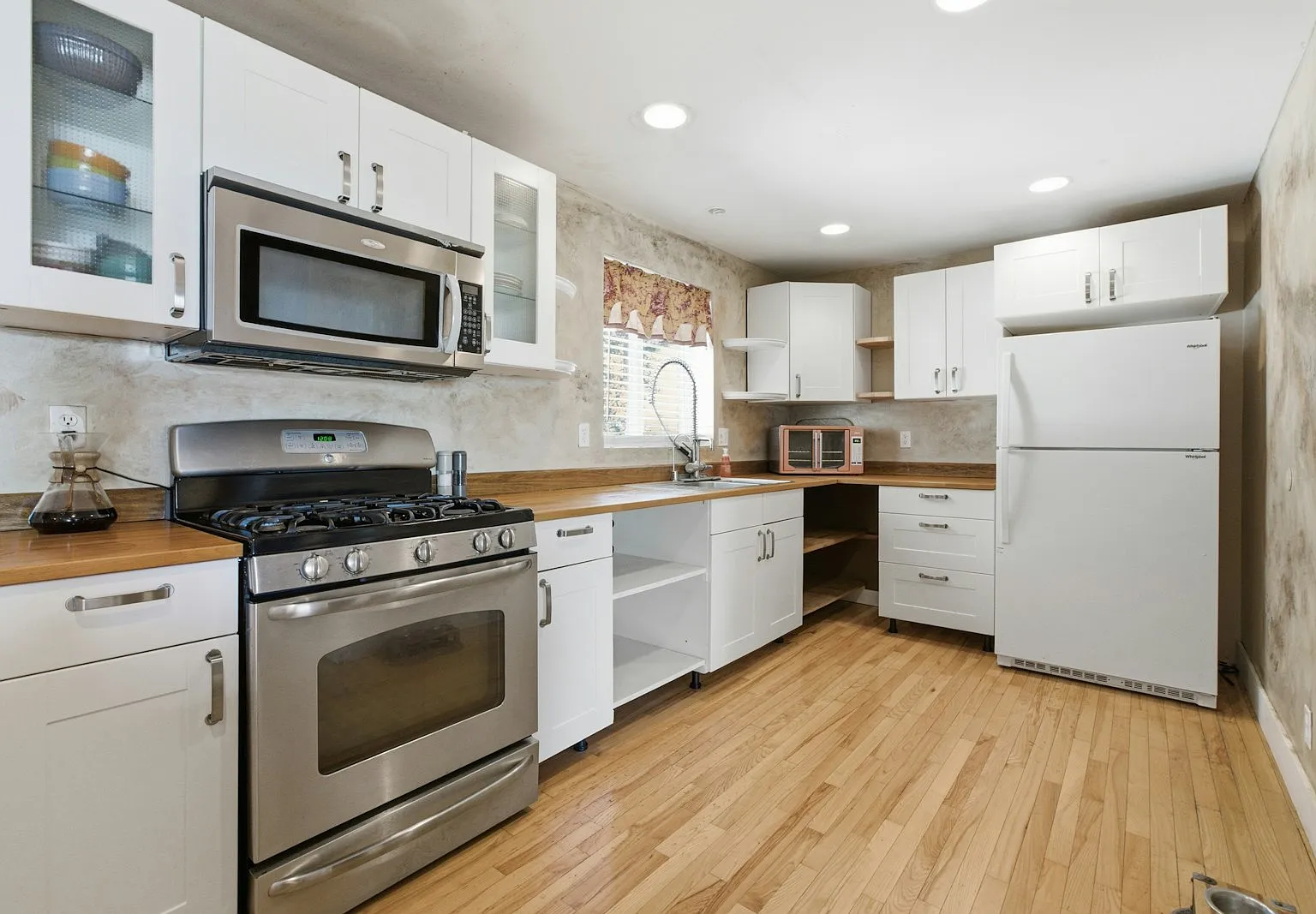 555 South 1300 East — Photo 4