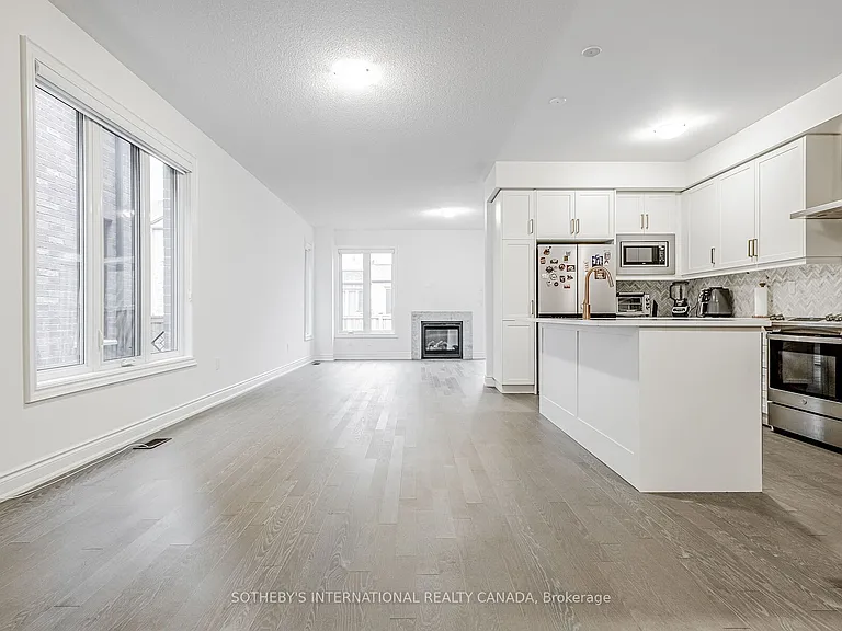 36 Quinton Rdg #UPPER — Photo 6