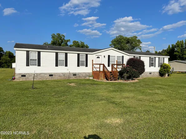 575 Emmett Road, Maysville, NC 28555