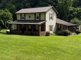 731 McComas Branch Rd, Milton, WV 25541