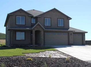 6202 Coulee Vista Dr, Kennewick, WA 99338