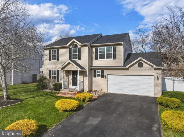 327 Harbourtown Blvd, Little Egg Harbor, NJ 08087