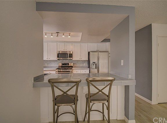 4th image of 490 Hill St #A