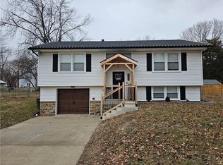 805 Ida St, Lansing, KS 66043