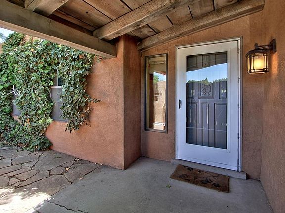 3rd image of 1708 Camino Gallo NW
