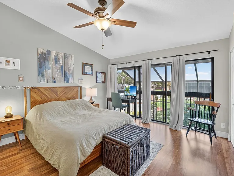 4250 SW 70th Ter — Photo 22