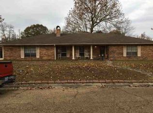 604 White Oak Dr, Brookhaven, MS 39601