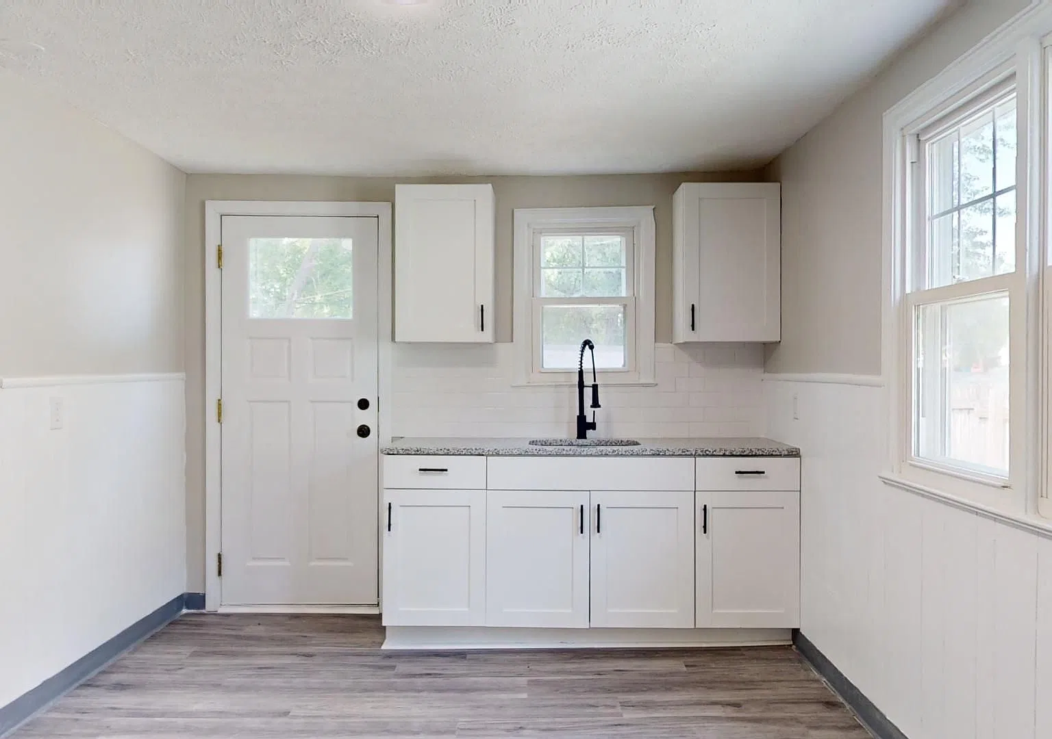 Bellaire - Puritas Area - 3 Bedrooms - 1 Bath - Single Family Home — Photo 1