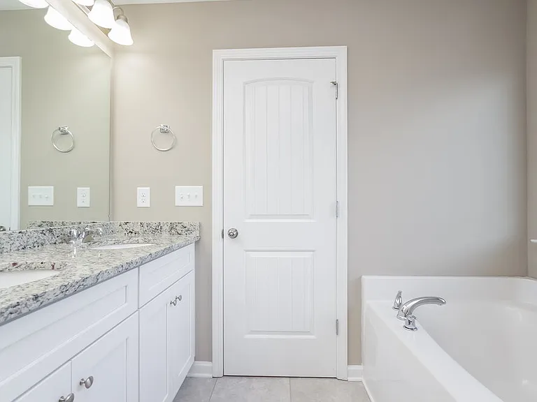 723 Fieldcrest Dr — Photo 11
