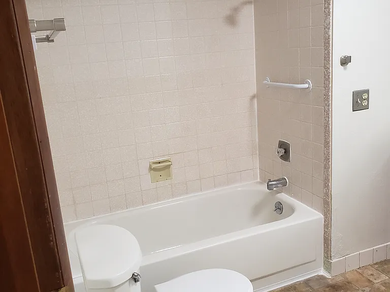2809 W Bella St — Photo 18