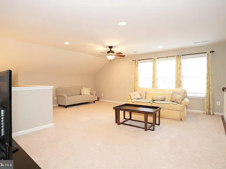 20779 Crescent Pointe Pl — Photo 26