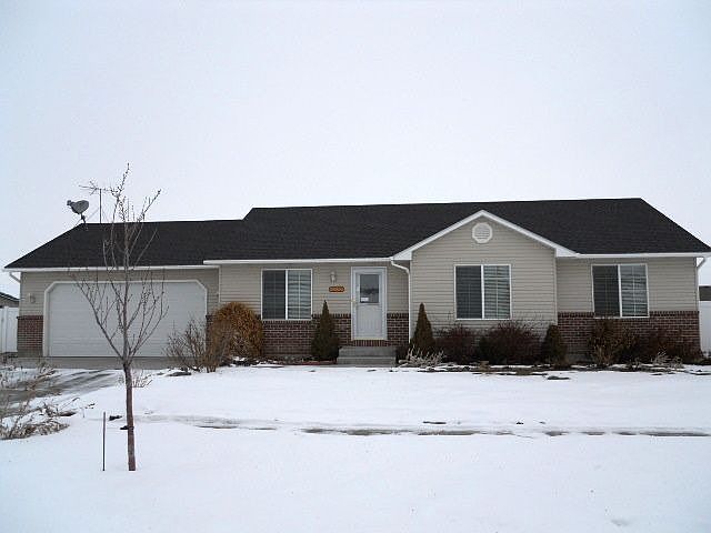 1st image of 4235 E Lewiston Pl
