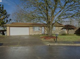 525 NE 26th Ct, McMinnville, OR