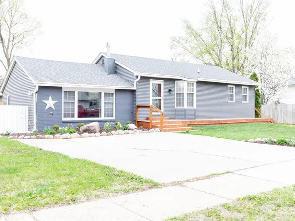 617 Roosevelt St, Polk City, IA 50226
