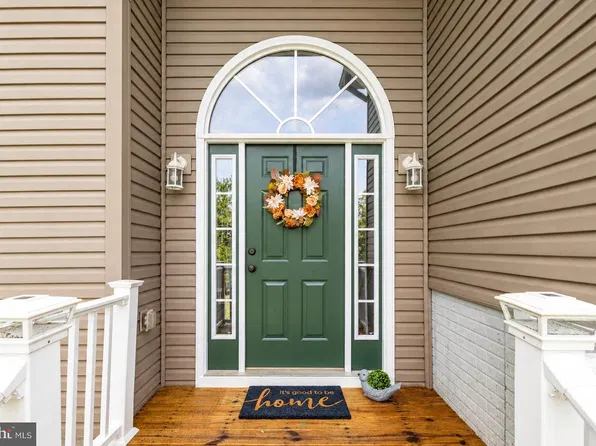 1008 Arrowhead Rd, Front Royal, VA 22630