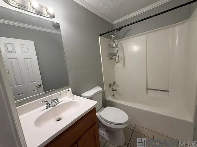 223 Oak St — Photo 7