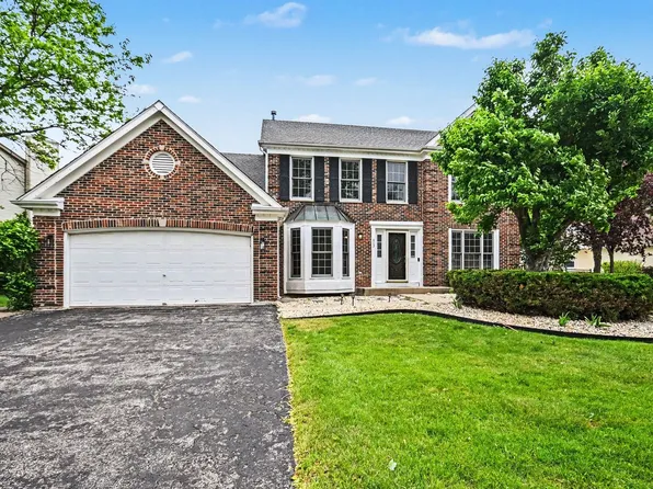 865 Warwick Ln SE, Lake Zurich, IL 60047