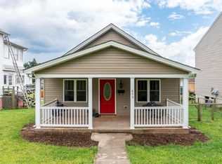 848 Grayson Ave, Waynesboro, VA 22980