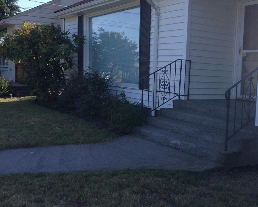 1st image of 2539 Piedmont Pl W