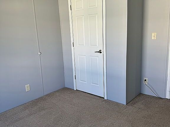 3rd image of 224 Artifact Ave