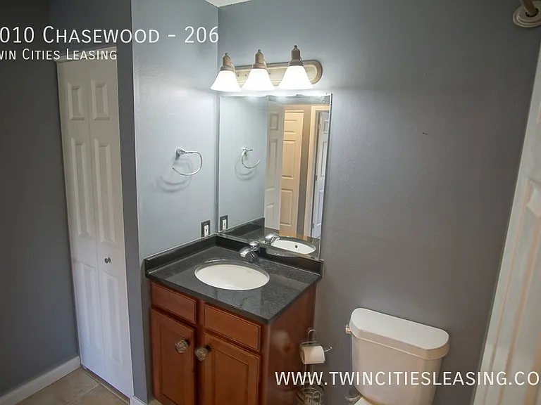 6010 Chasewood Pkwy #206 — Photo 15
