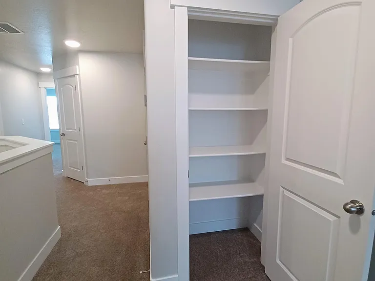 2021 N 3960 W — Photo 22