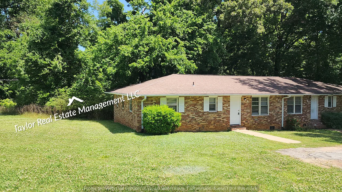 Building Photo - 113 Doris Ln #A