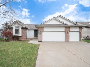 1339 S Summit Rd, Derby, KS 67037