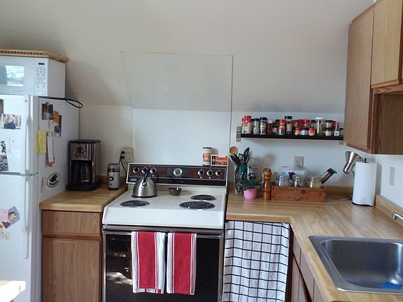4th image of 3120 N Cambridge Ave Unit A