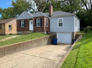 226 Henquin Dr, Saint Louis, MO 63135