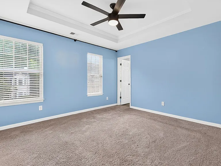 5495 Hampton Ct — Photo 24